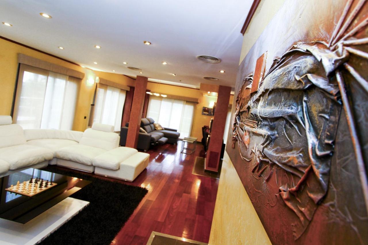 New Play Lake Villa ซาลอว์ ภายนอก รูปภาพ