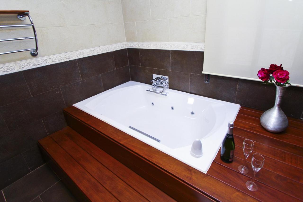 New Play Lake Villa ซาลอว์ ภายนอก รูปภาพ
